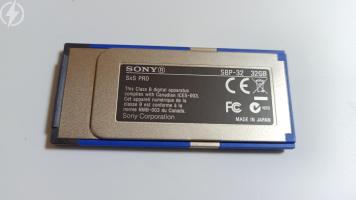 Sony SxS карта и reader Sony SxS SBAC-US10